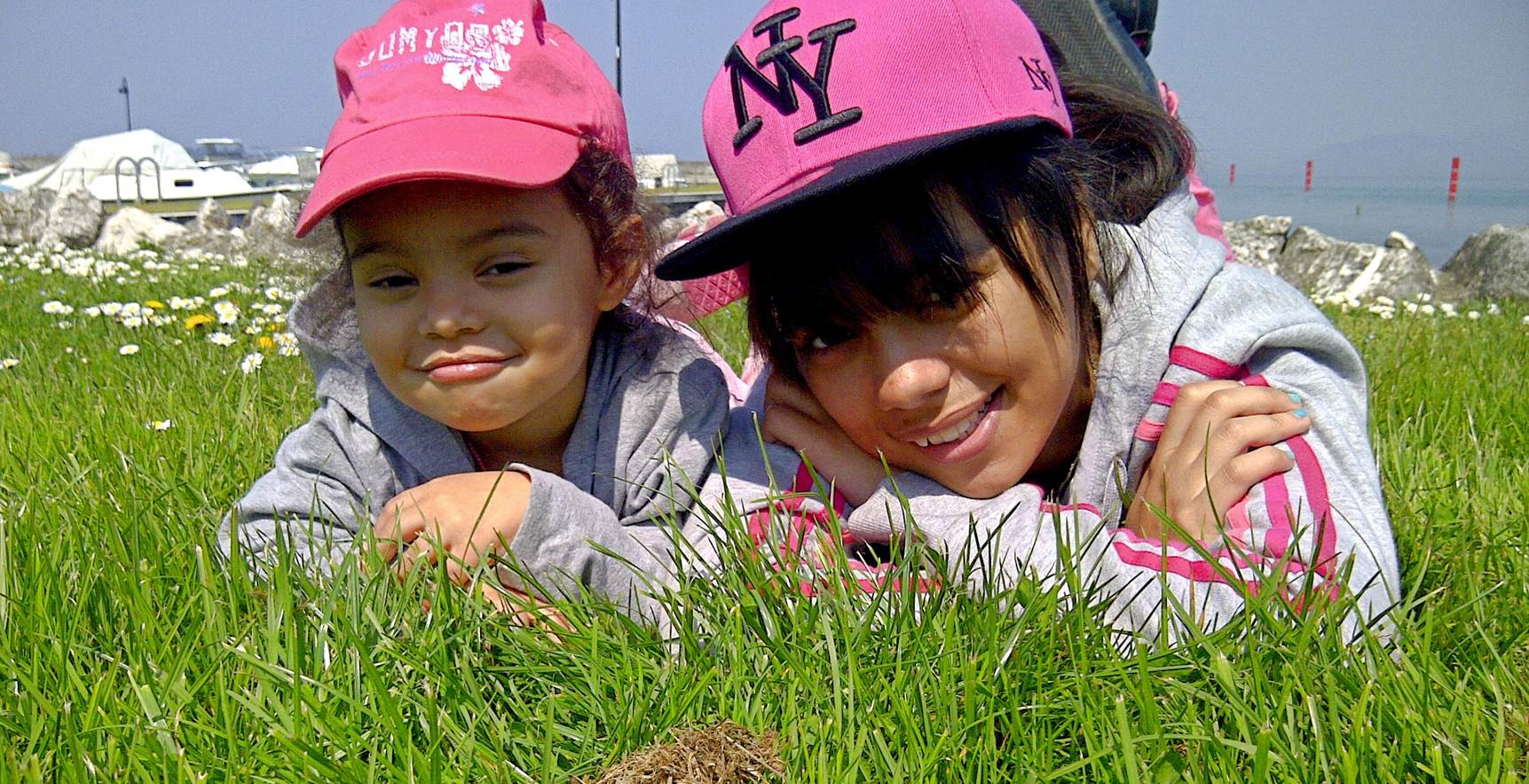 Une image contenant plein air, personne, Visage humain, habits

Description g�n�r�e automatiquement